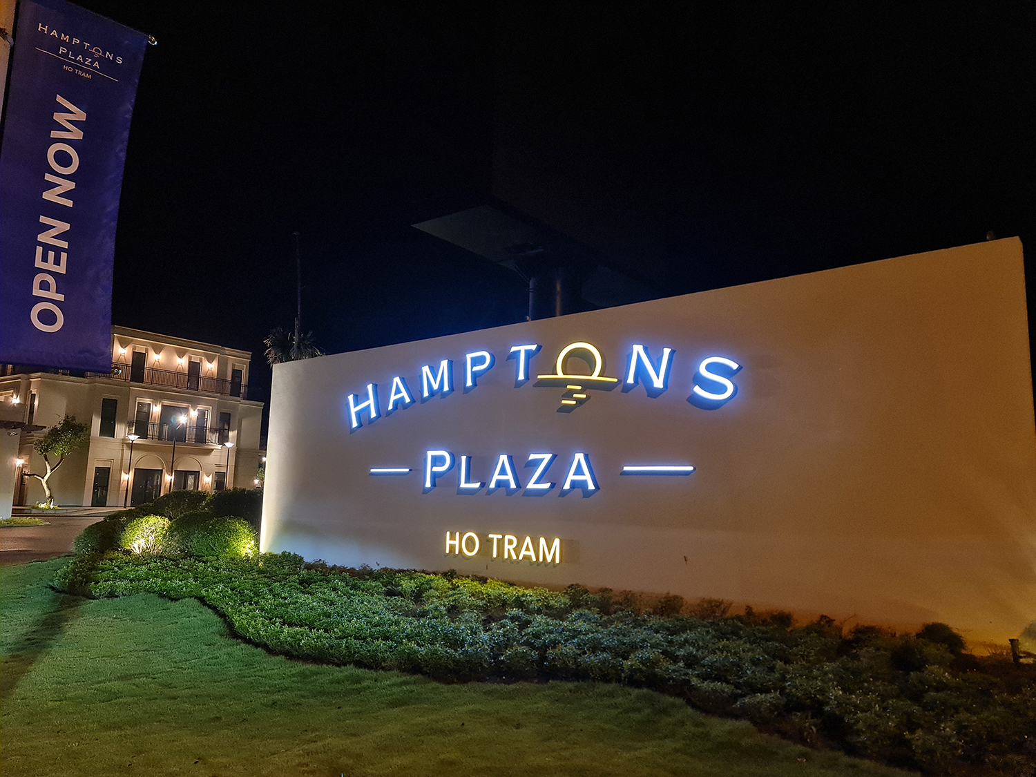 Urban Signage - Work - Hampton Pier Ho Tram